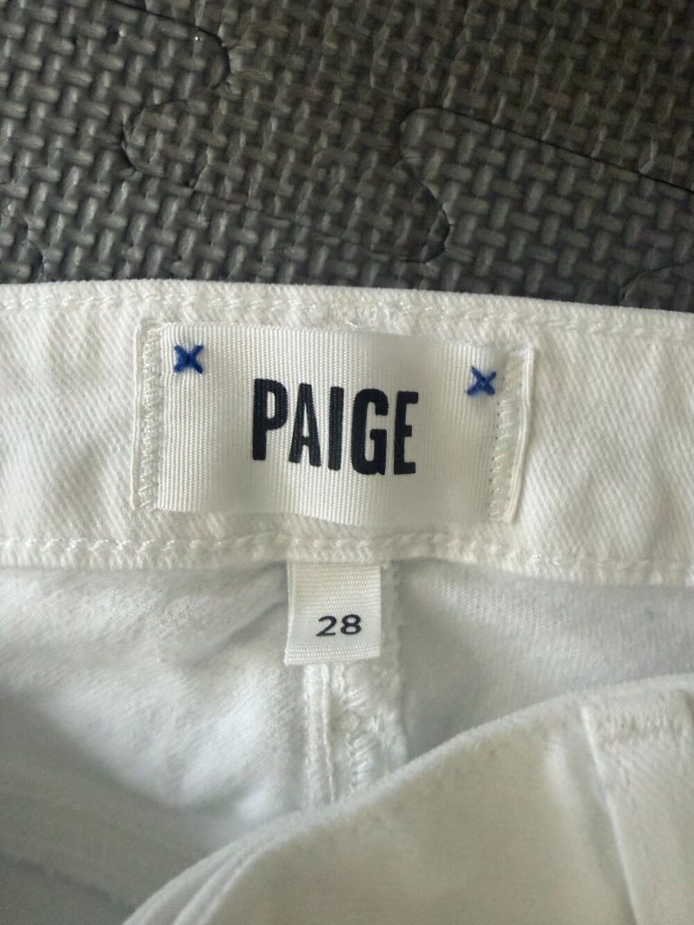 PAIGE Hoxton Ankle Jeans – Crisp White – 28- High Rise/Ankle MSRP $228 - Picture 10 of 12